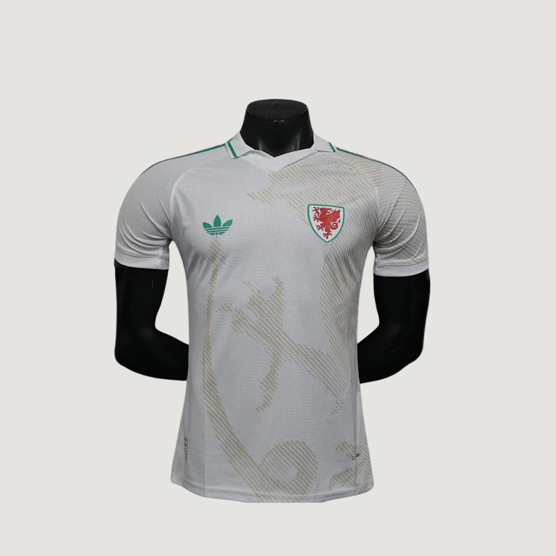 Pays de Galles – Maillot Extérieur Coupe du Monde 2026 – Blanc, Vert, Or - dos