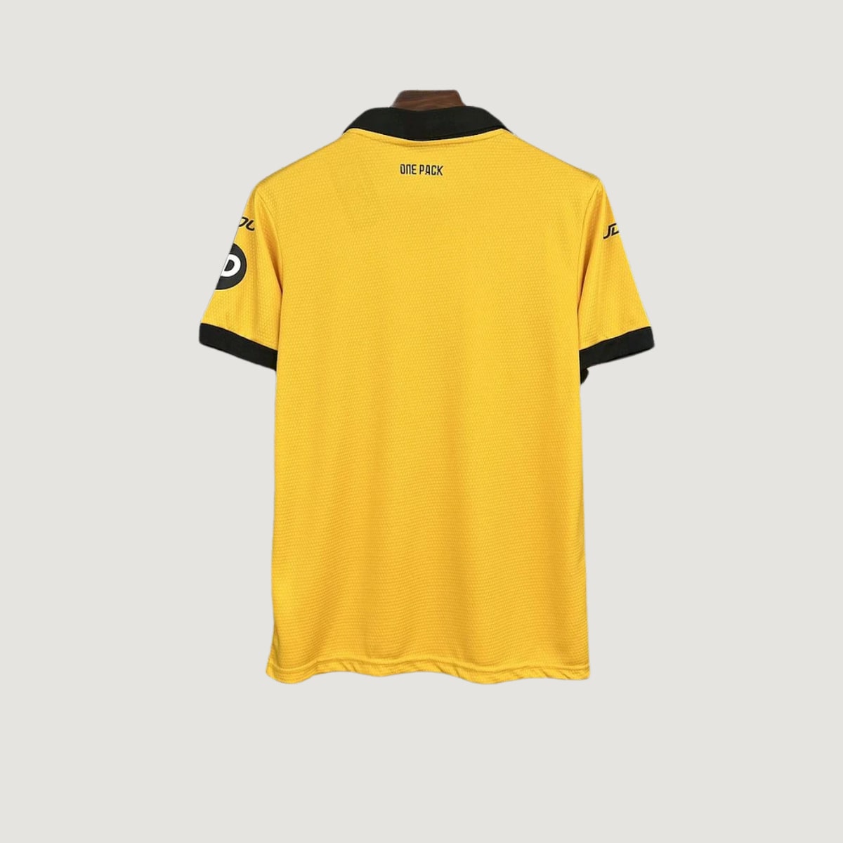 Wolverhampton – Maillot Domicile 2025/26 – Jaune, Noir - dos