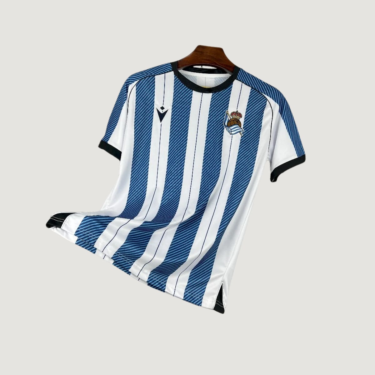 Real Sociedad – Maillot Domicile 2025/26 – Rayures Bleu, Blanc - avant