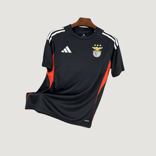 Benfica – Maillot d’Entraînement 2025/26 – Noir, Rouge - avant