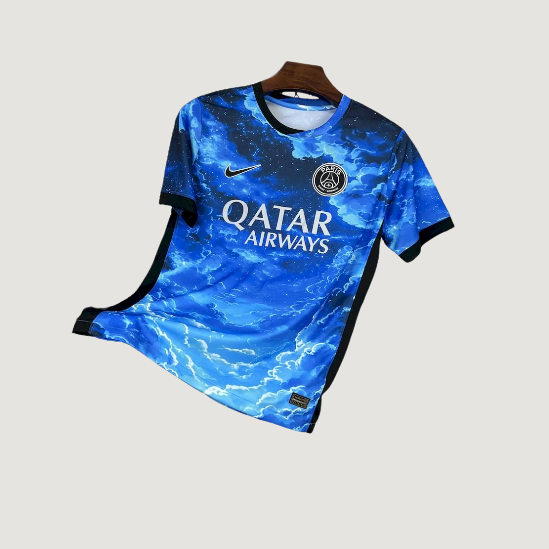 Paris Saint-Germain – Maillot Spécial 25/26 – Bleu Nuit & Nuages - avant