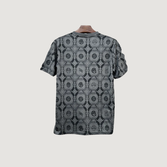 Bayern Munich – Maillot Pré-Match 2025/26 – Gris - dos