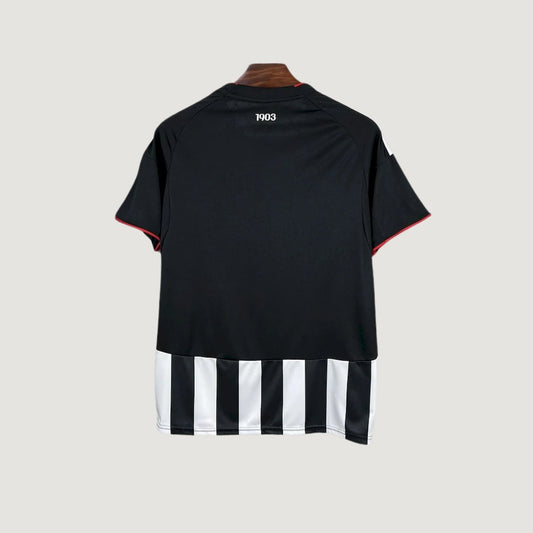 Beşiktaş – Maillot Domicile 2025/26 – Noir, Blanc - dos