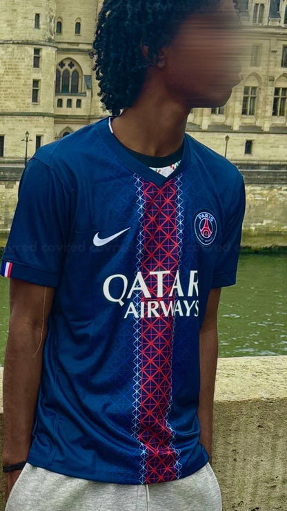 Paris Saint-Germain – Maillot Domicile 25/26 – Bleu Marine & Rouge - dos